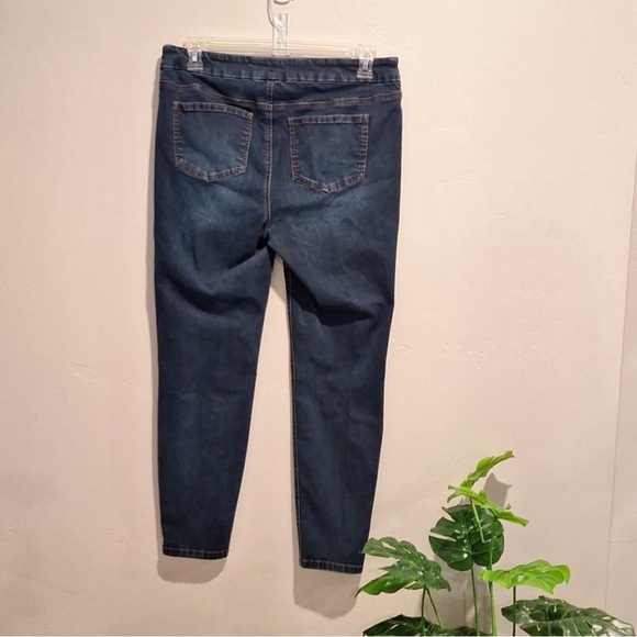 Westbound Woman High Rise Fit Straight Leg Blue Jeans Size 14W R - Picture 2 of 7